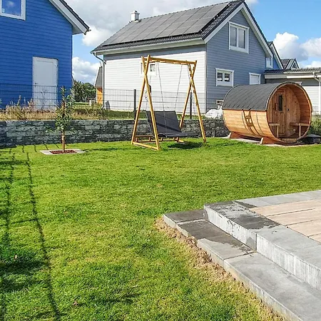 2 Bedroom Pet Friendly In *